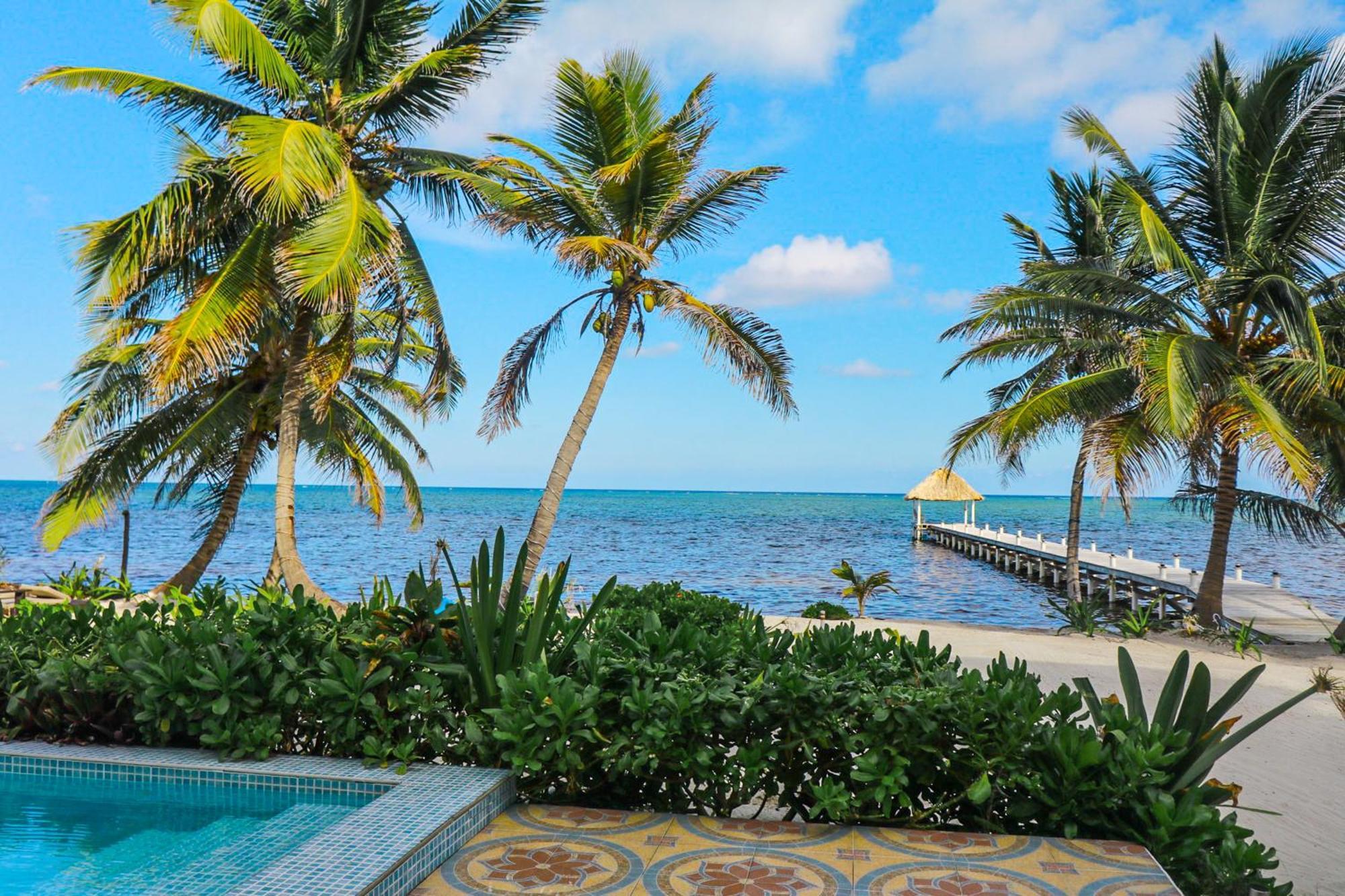 Blue Water Beach Villas San Pedro  Zimmer foto
