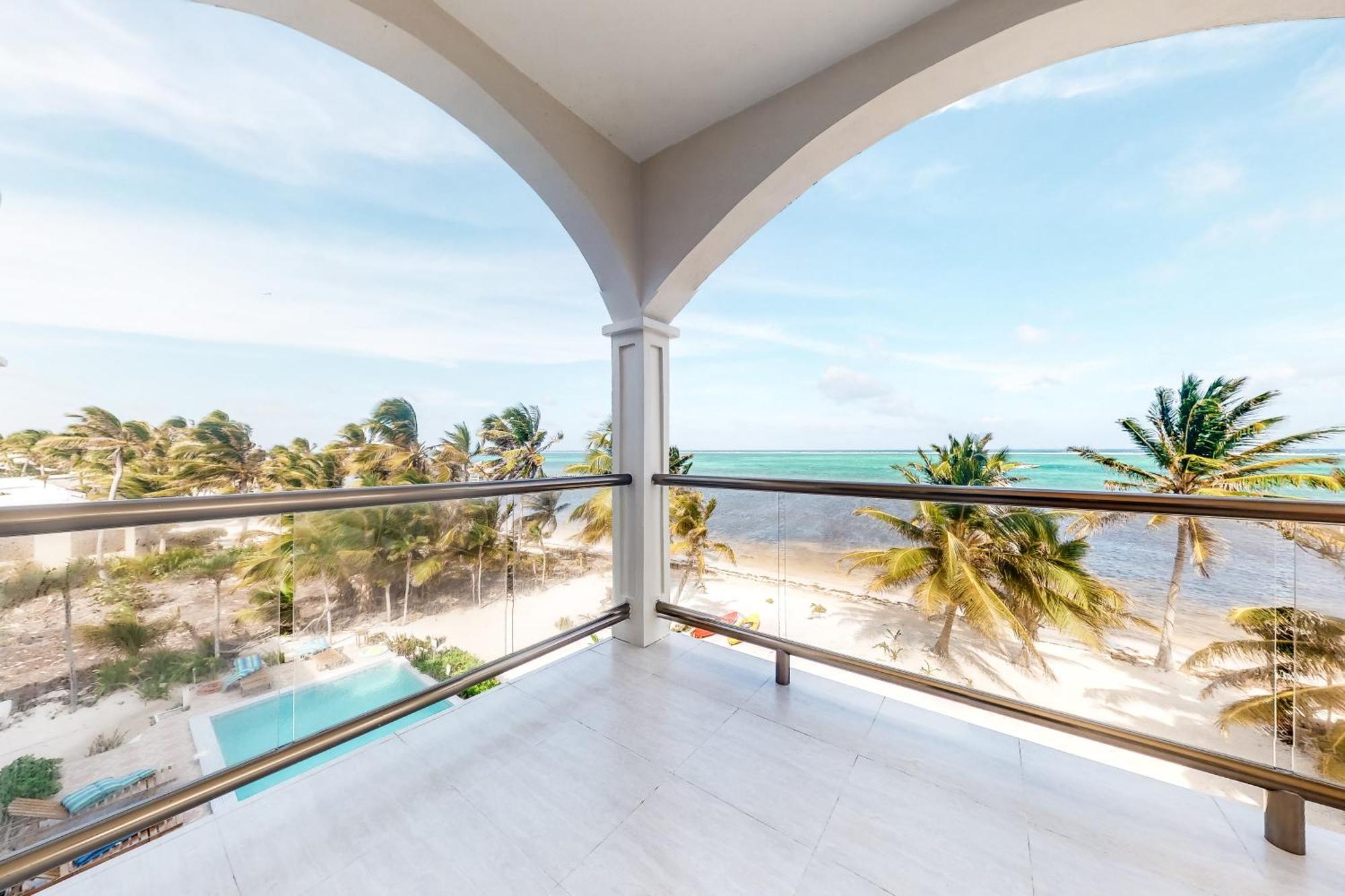 Blue Water Beach Villas San Pedro  Zimmer foto
